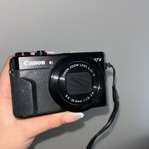 Canon power shot G7 X mark II